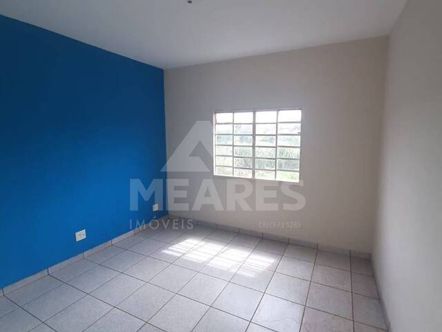 Casa para Venda em Passos - 4