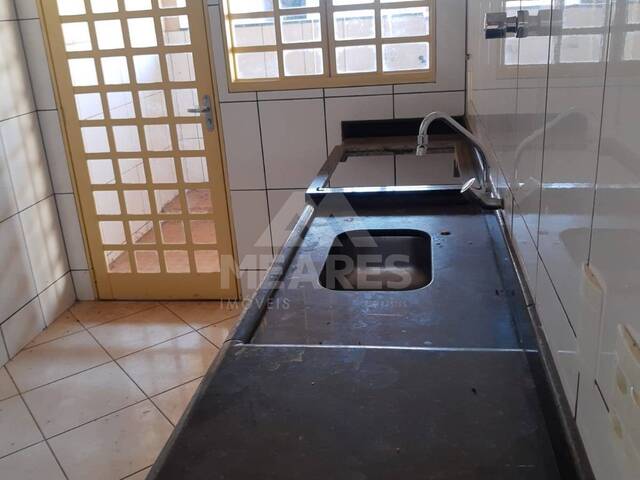 Casa para Venda em Passos - 2