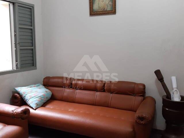 Casa para Venda em Passos - 5