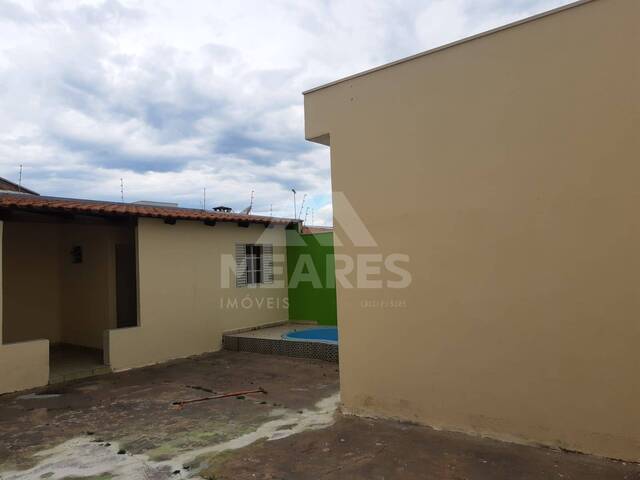 Casa para Venda em Passos - 5