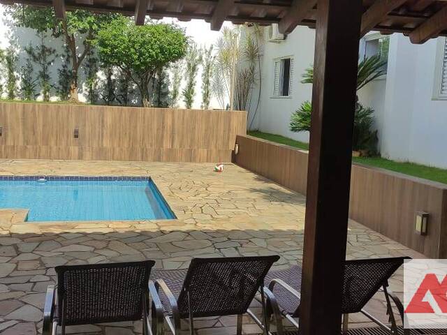 #867 - Casa para Venda em Passos - MG