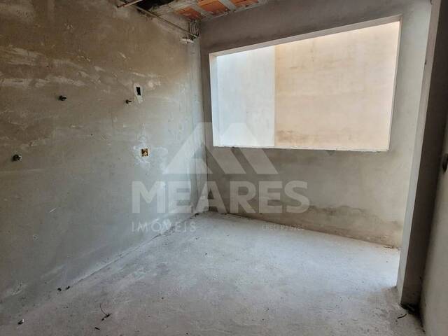 Casa para Venda em Passos - 4