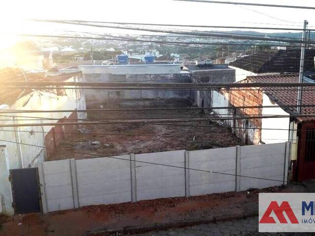 #211 - Terreno para Venda em Passos - MG