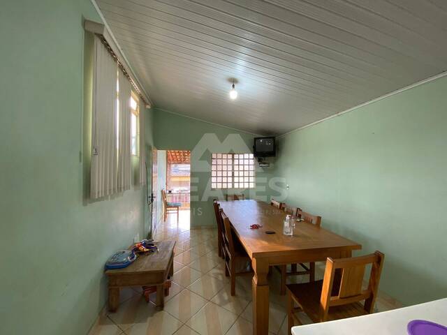 Casa para Venda em Passos - 4