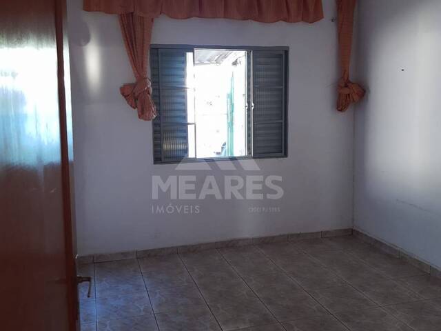 Casa para Venda em Passos - 4