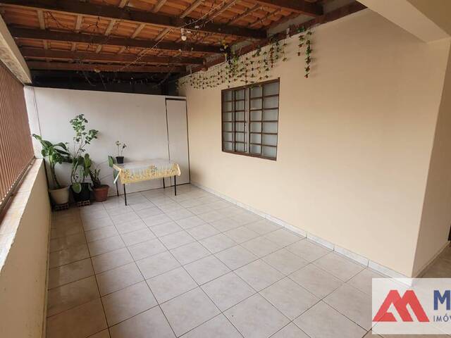 #1000 - Casa para Venda em Passos - MG