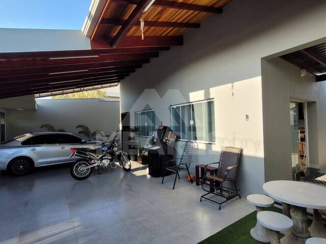 #1008 - Casa para Venda em Passos - MG