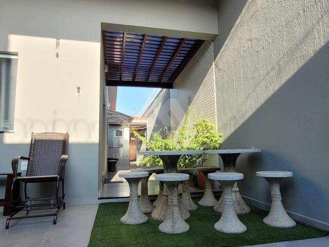 #1008 - Casa para Venda em Passos - MG