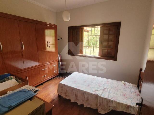Casa para Venda em Passos - 4