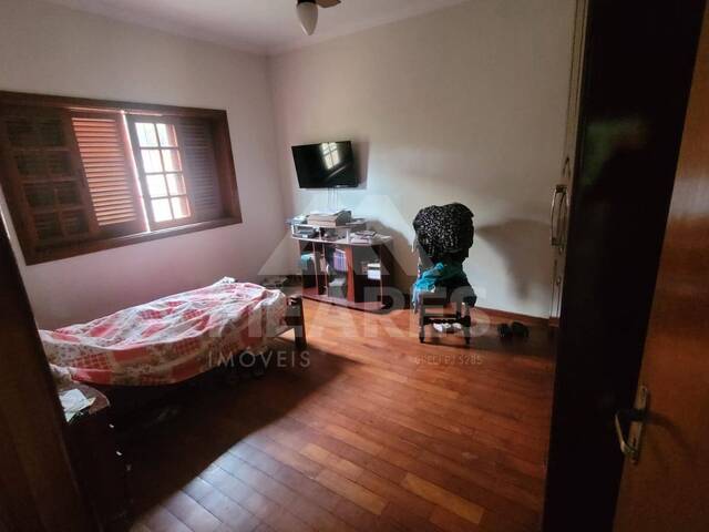 Casa para Venda em Passos - 5