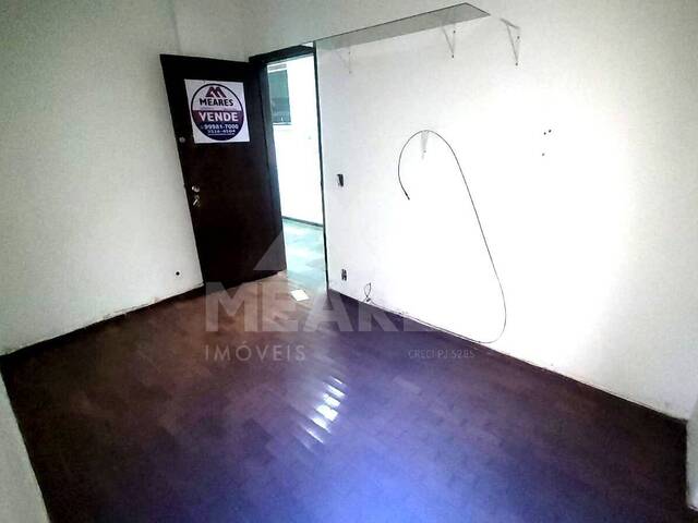Sala para Venda em Passos - 5
