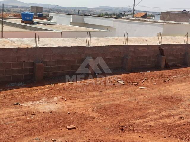 Terreno para Venda em Passos - 4