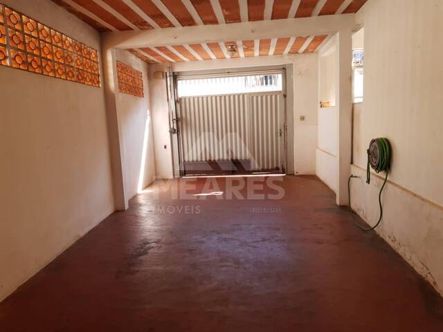 Casa para Venda em Passos - 4