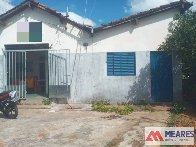 #1234 - Casa para Venda em Passos - MG