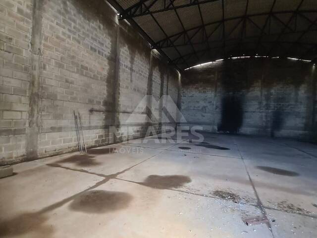 Barracão para Venda em Passos - 4