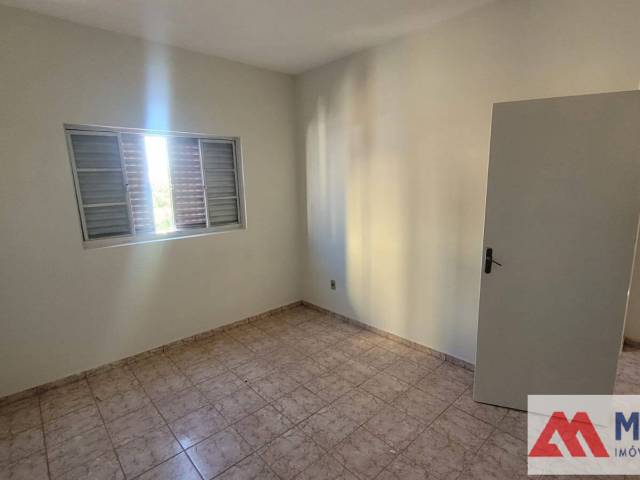 #1240 - Apartamento para Locação em Passos - MG