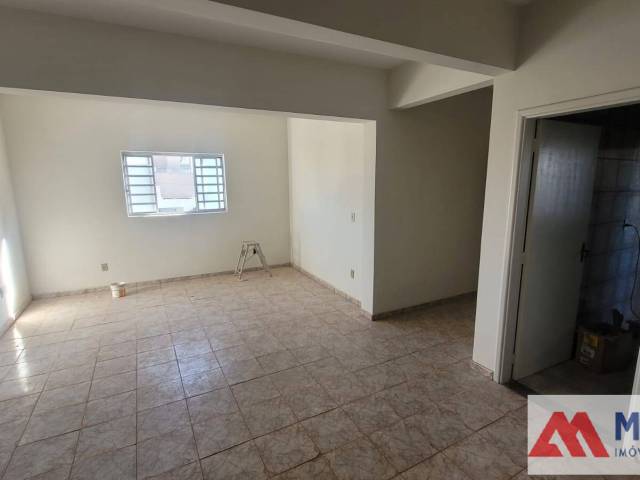 #1240 - Apartamento para Locação em Passos - MG