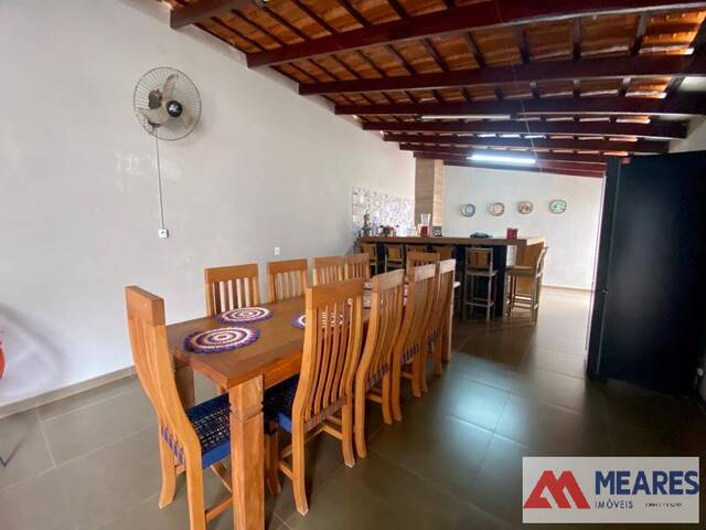 #1316 - Casa para Venda em Passos - MG