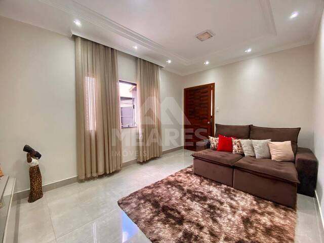 Casa para Venda em Passos - 5
