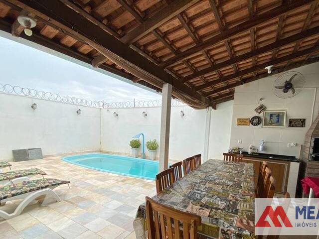 #1392 - Casa para Venda em Passos - MG
