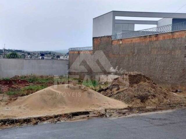 Terreno para Venda em Passos - 2
