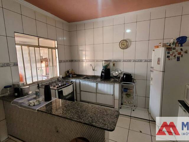 #1400 - Casa para Venda em Passos - MG