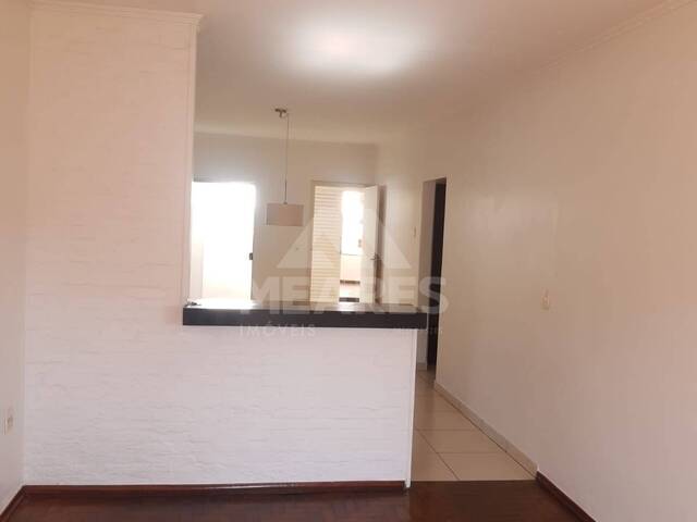 Casa para Venda em Passos - 5