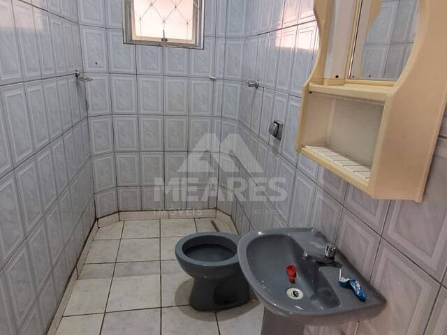 Casa para Venda em Passos - 4