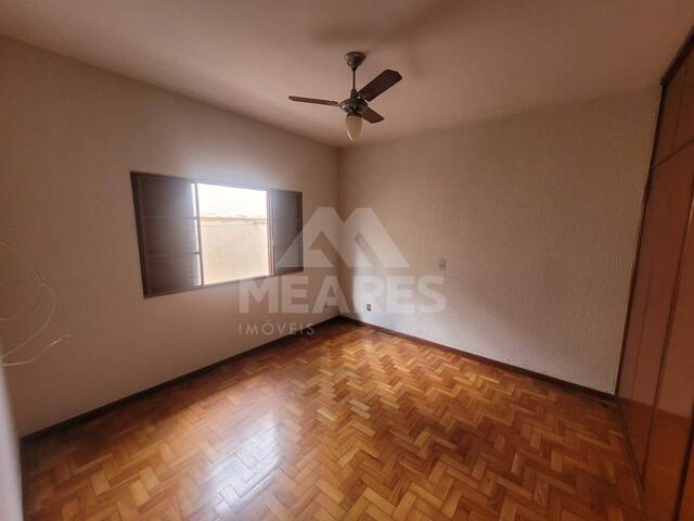 Casa para Locação em Passos - 5