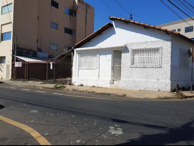 Sala para Venda em Passos - 4