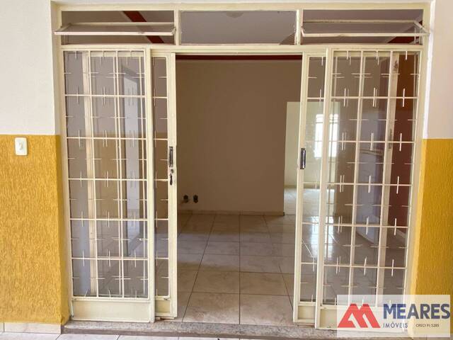 #1611 - Casa para Venda em Passos - MG - 1