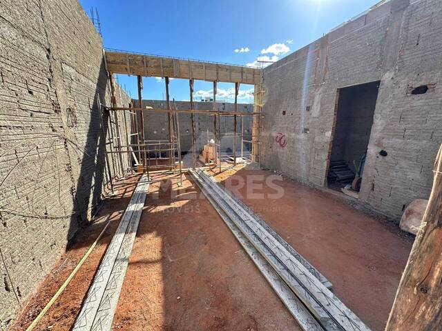 Casa para Venda em Passos - 4