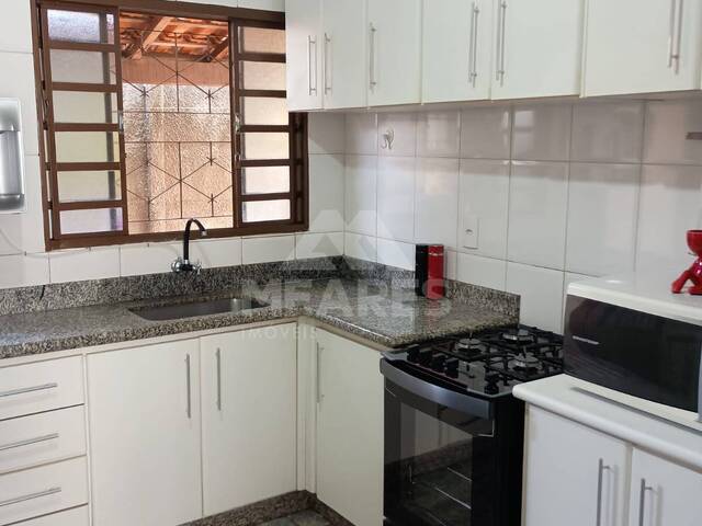 Casa para Venda em Passos - 5