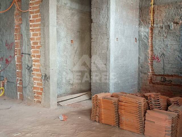 Sala para Venda em Passos - 4