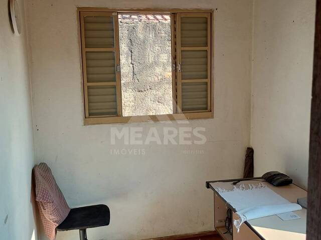 Casa para Venda em Passos - 5