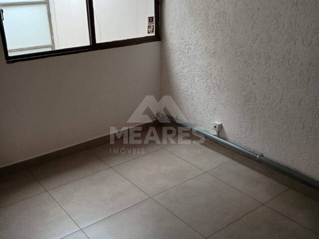 Sala para Venda em Passos - 5