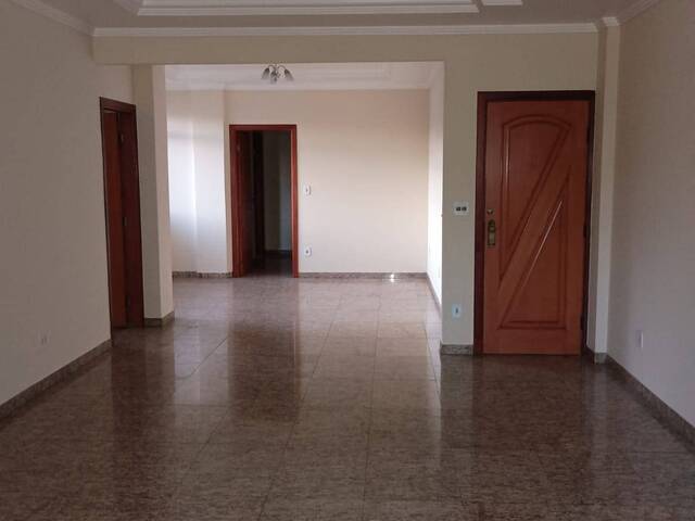 #1714 - Apartamento para Venda em Passos - MG