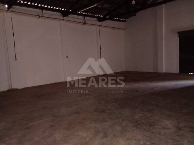 Barracão para Locação em Passos - 4