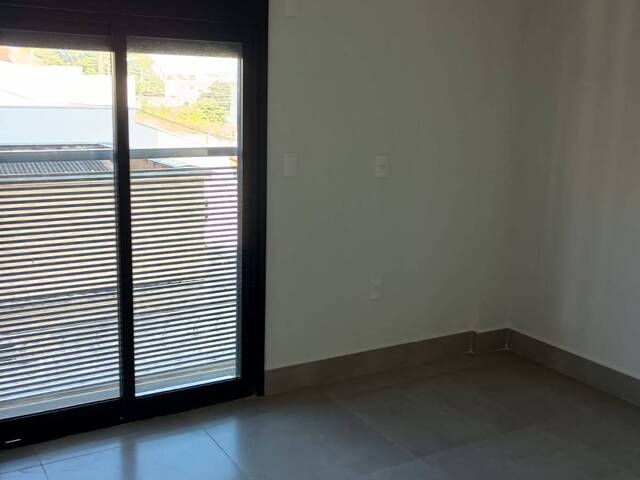 #1759 - Apartamento para Venda em Passos - MG