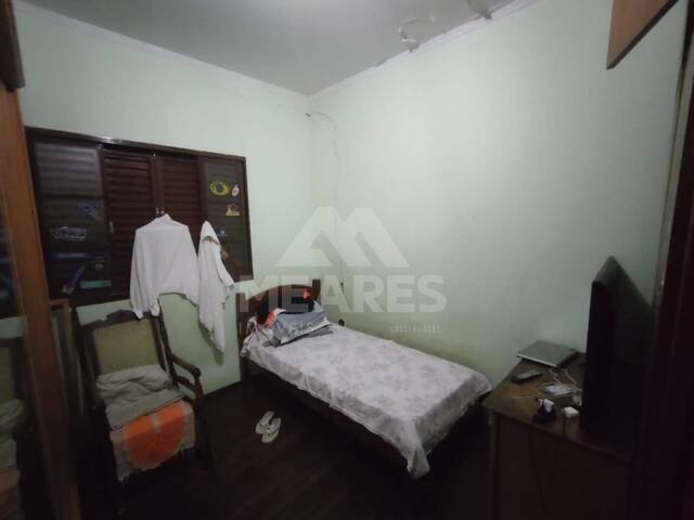 Casa para Venda em Passos - 5