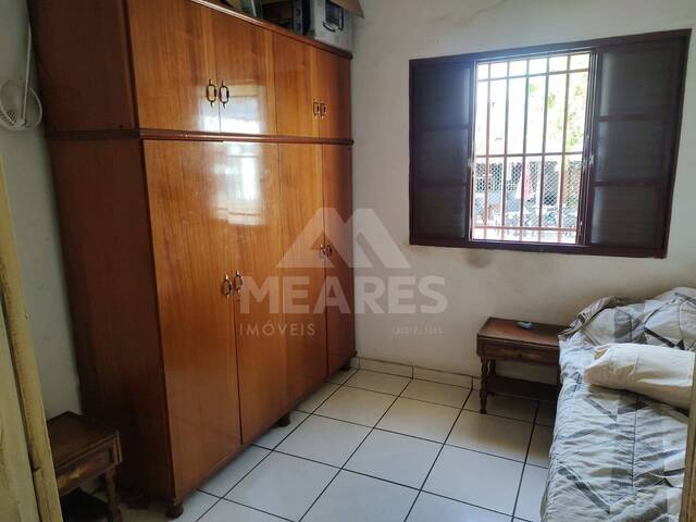 Casa para Venda em Passos - 4