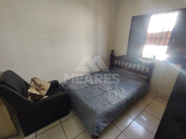 Casa para Venda em Passos - 5