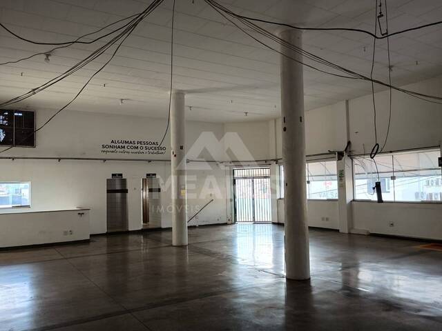 Sala para Locação em Passos - 5