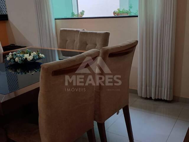 Casa para Venda em Passos - 4