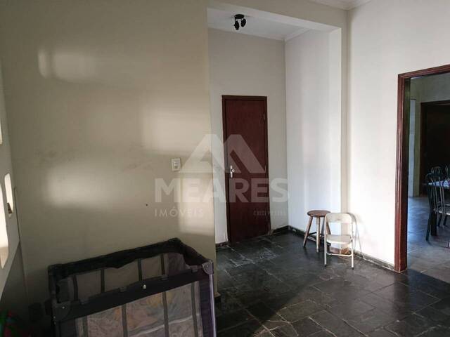 Casa para Venda em Passos - 5