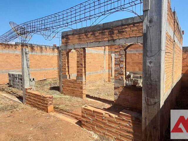 Venda em Muarama - Passos