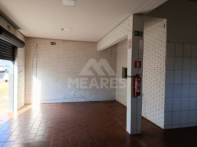 Loja/Cômodo para Locação em Passos - 5