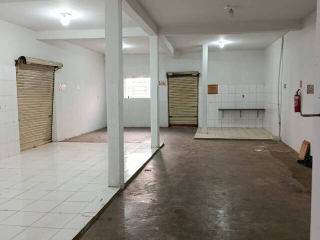 #1837 - Loja/Cômodo para Locação em Passos - MG - 1