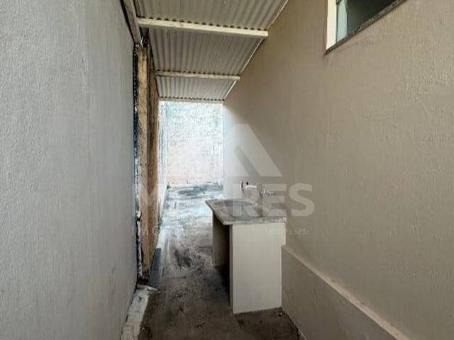 Casa para Venda em Passos - 4