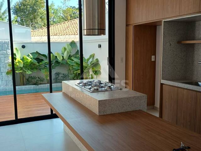 Casa para Venda em Passos - 4